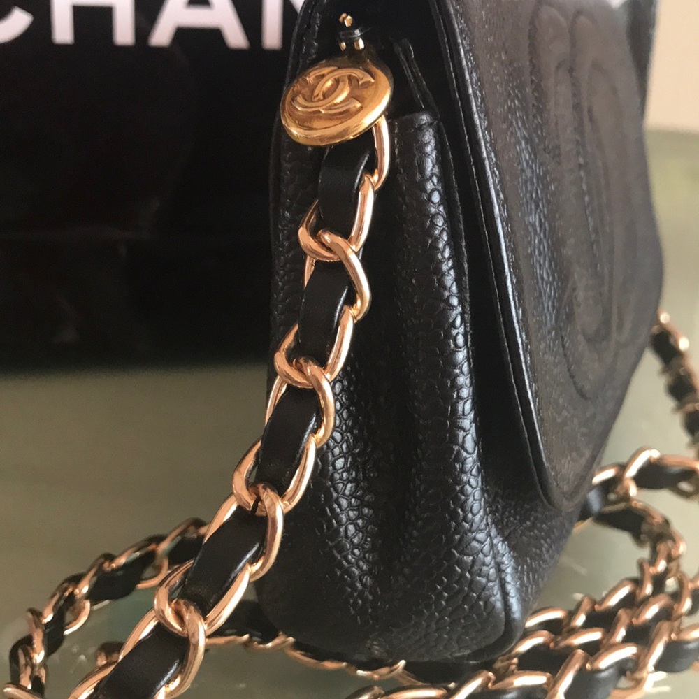 CHANEL Black Quilted CC Logo Caviar pouch-modified with added chain holes - Picture 2 of 8